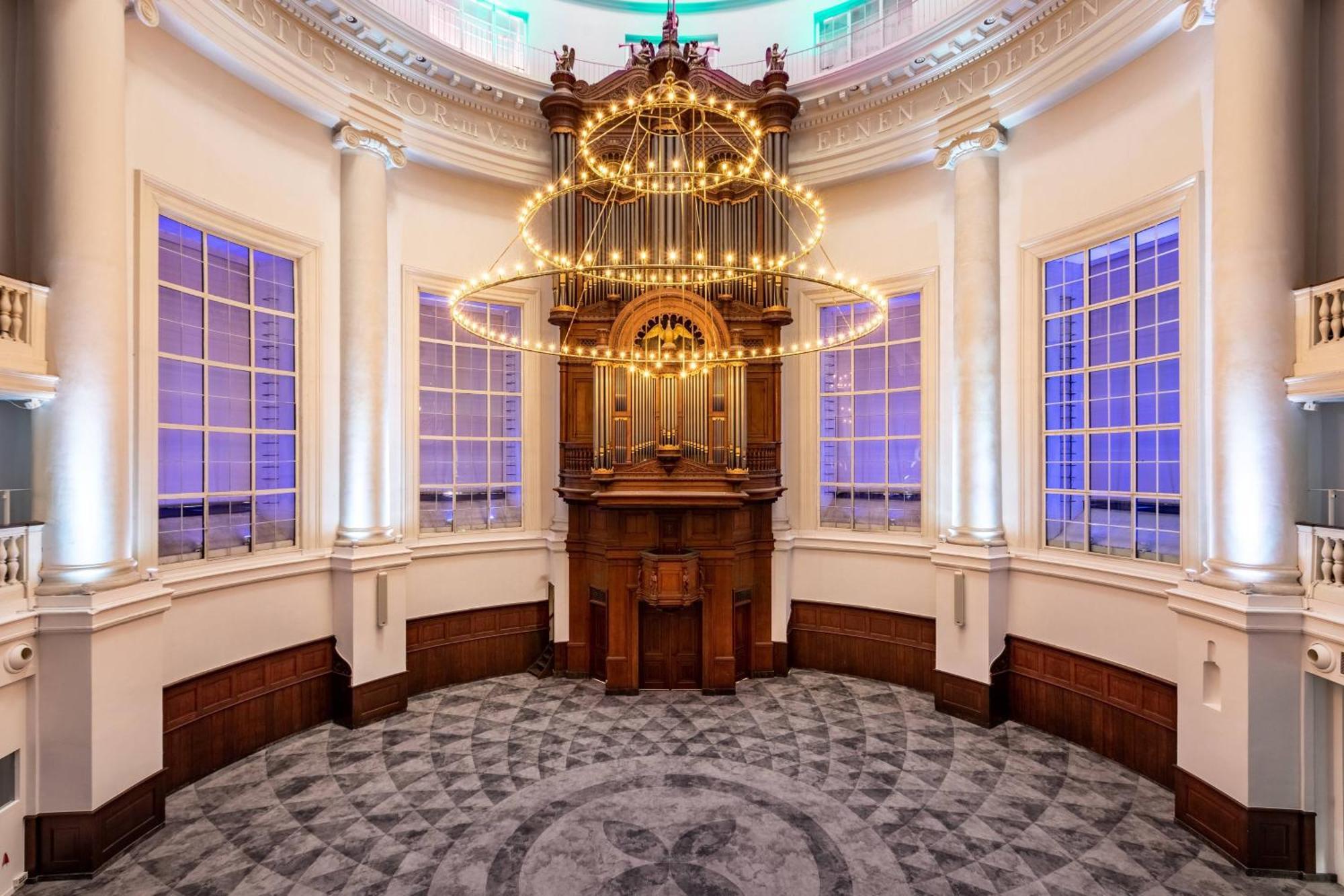 โรงแรมเรอแนสซองซ์ รอตเทอร์ดัม อัมสเตอร์ดัม ภายนอก รูปภาพ The organ at the Royal Albert Hall